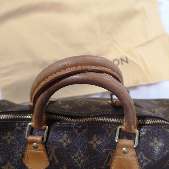 LV Speedy 35 - Picture 4 of 8